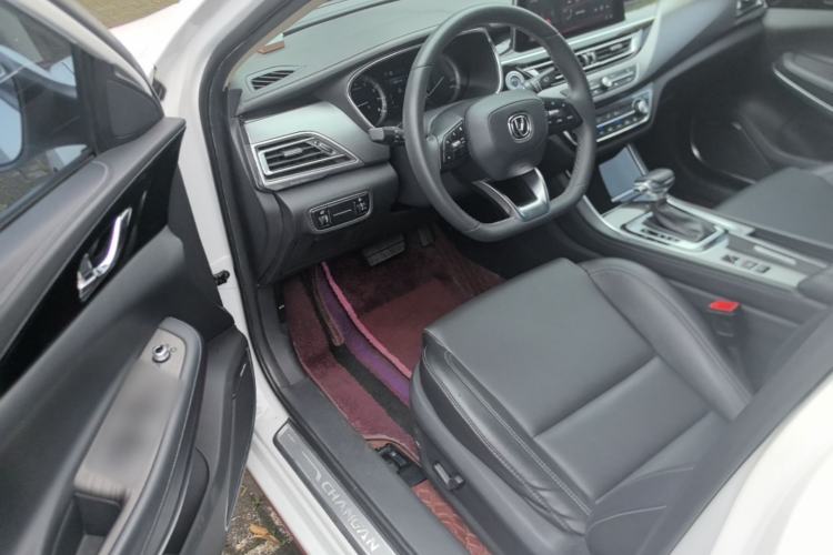 Used CHANGAN Ruicheng CC 2021 Blue Whale Edition 1.5T DCT Luxury Model Driver Seat