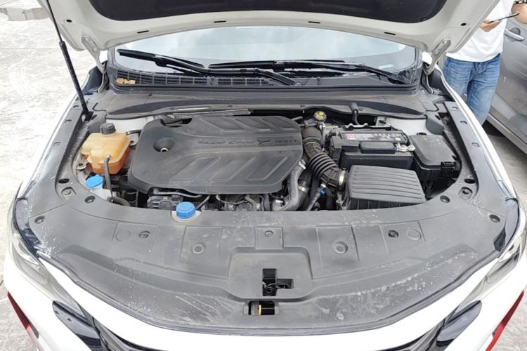 Used CHANGAN Ruicheng CC 2021 Blue Whale Edition 1.5T DCT Luxury Model Engine Bay