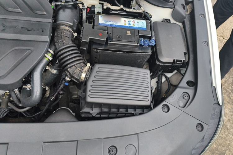 Used CHANGAN Ruicheng CC 2021 Blue Whale Edition 1.5T DCT Luxury Model Engine Bay Left