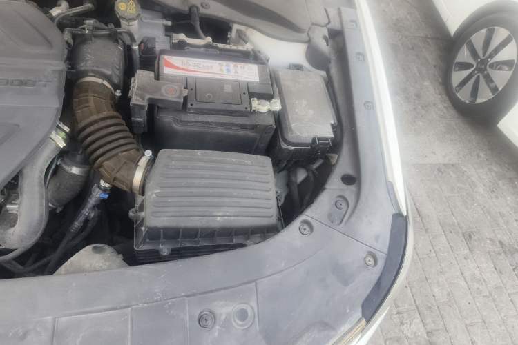 Used CHANGAN Ruicheng CC 2021 Blue Whale Edition 1.5T DCT Luxury Model Engine Bay Left