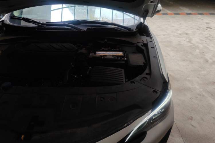 Used CHANGAN Ruicheng CC 2021 Blue Whale Edition 1.5T DCT Luxury Model Engine Bay Left