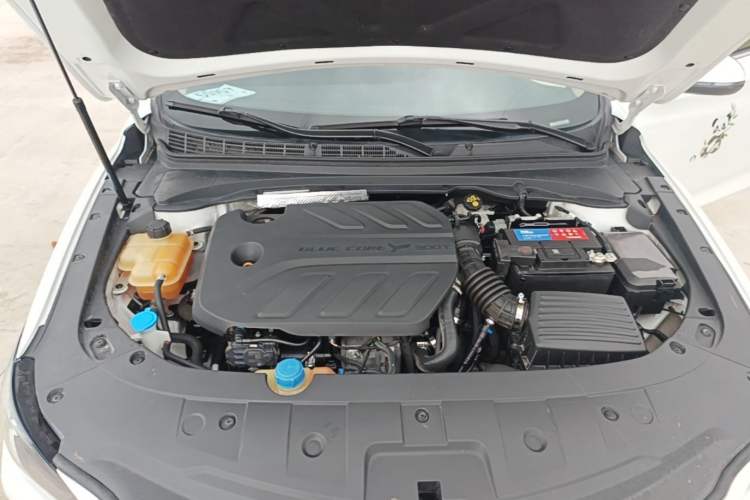 Used CHANGAN Ruicheng CC 2021 Blue Whale Edition 1.5T DCT Luxury Model Engine Bay