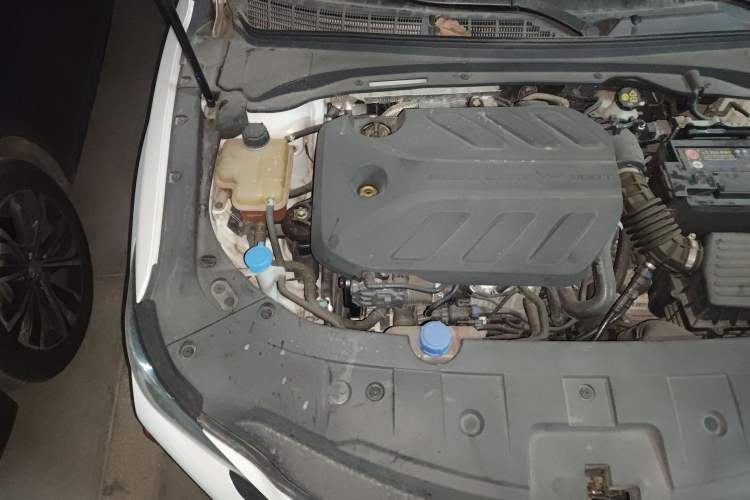 Used CHANGAN Ruicheng CC 2021 Blue Whale Edition 1.5T DCT Prestige Model Engine Bay Right