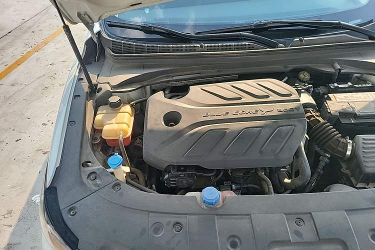 Used CHANGAN Ruicheng CC 2021 Blue Whale Edition 1.5T DCT Prestige Model Engine Bay Right
