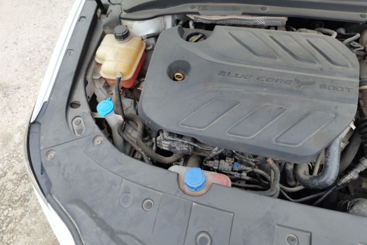 Used CHANGAN Ruicheng CC 2021 Blue Whale Edition 1.5T DCT Prestige Model Engine Bay Right