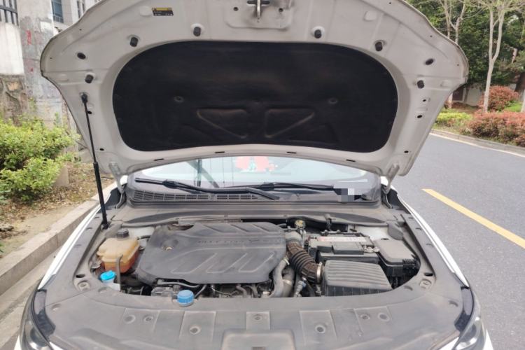 Used CHANGAN Ruicheng CC 2021 Blue Whale Edition 1.5T DCT Luxury Model Engine Bay