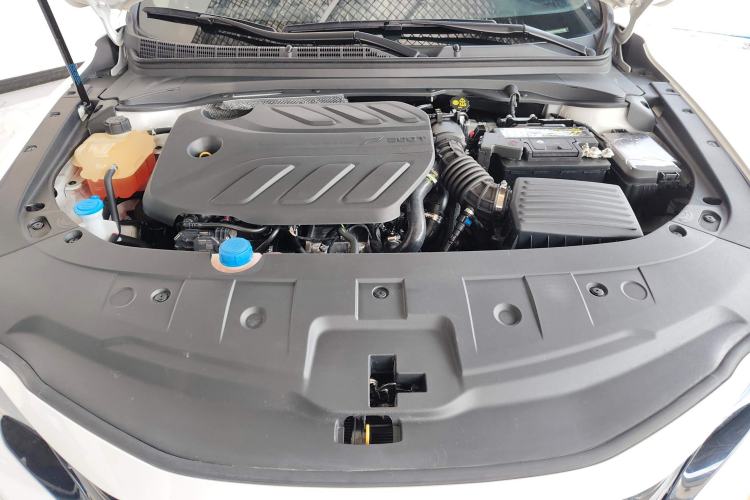 Used CHANGAN Ruicheng CC 2021 Blue Whale Edition 1.5T DCT Luxury Model Engine Bay