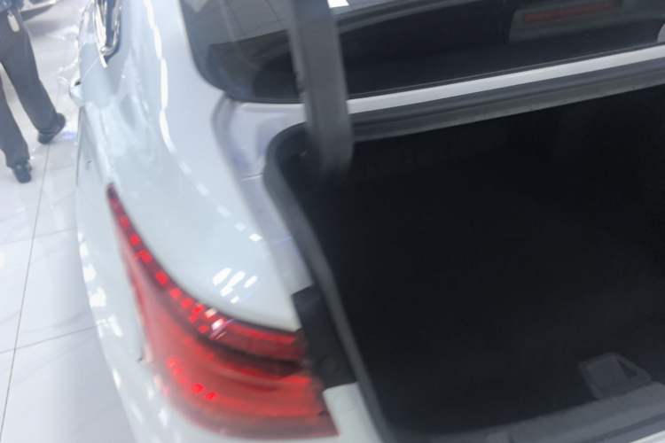 Used CHANGAN Ruicheng CC 2021 Blue Whale Edition 1.5T DCT Luxury Model Exterior 2