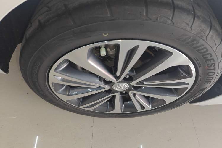 Used CHANGAN Ruicheng CC 2021 Blue Whale Edition 1.5T DCT Luxury Model Exterior 2