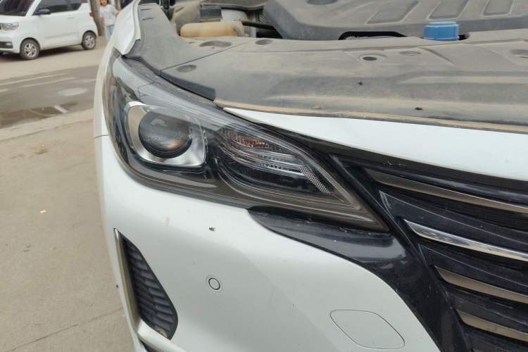 Used CHANGAN Ruicheng CC 2021 Blue Whale Edition 1.5T DCT Prestige Model Exterior 3