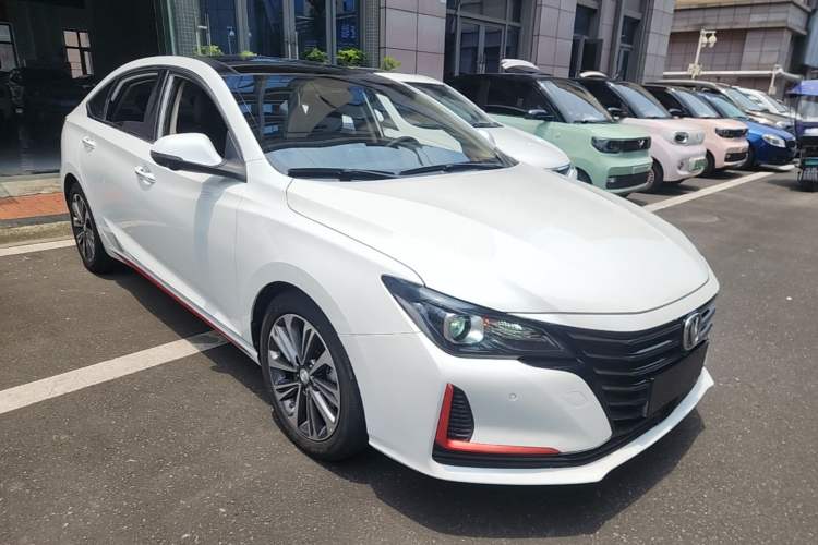 Used CHANGAN Ruicheng CC 2021 Blue Whale Edition 1.5T DCT Prestige Model Front Right 45 Deg