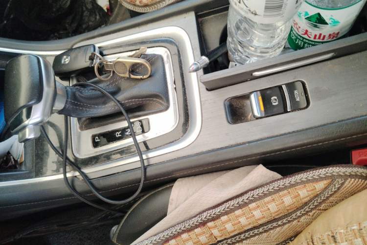 Used CHANGAN Ruicheng CC 2021 Blue Whale Edition 1.5T DCT Luxury Model Gear Lever