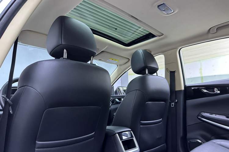 Used CHANGAN Ruicheng CC 2021 Blue Whale Edition 1.5T DCT Elite Model Interior 2