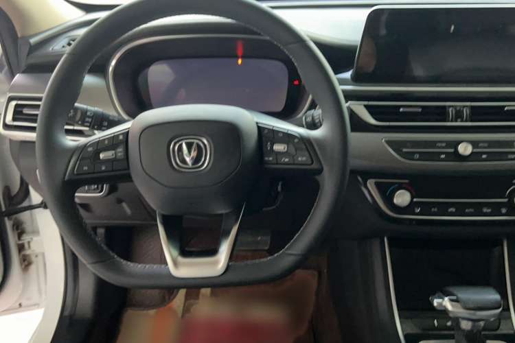 Used CHANGAN Ruicheng CC 2021 Blue Whale Edition 1.5T DCT Prestige Model Interior 3