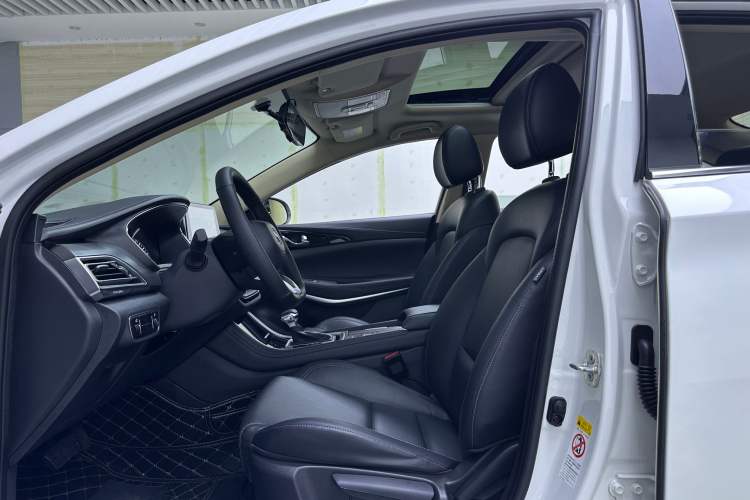 Used CHANGAN Ruicheng CC 2021 Blue Whale Edition 1.5T DCT Elite Model Interior 3