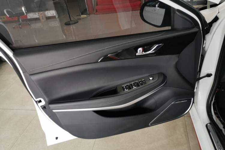 Used CHANGAN Ruicheng CC 2021 Blue Whale Edition 1.5T DCT Luxury Model Left Front Door Interior