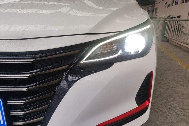 Used CHANGAN Ruicheng CC 2021 Blue Whale Edition 1.5T DCT Elite Model Left Front Headlight