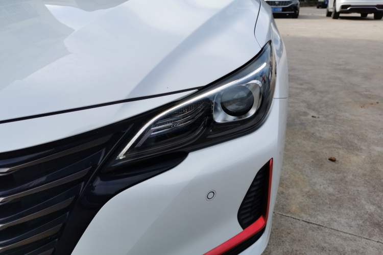 Used CHANGAN Ruicheng CC 2021 Blue Whale Edition 1.5T DCT Luxury Model Left Front Headlight