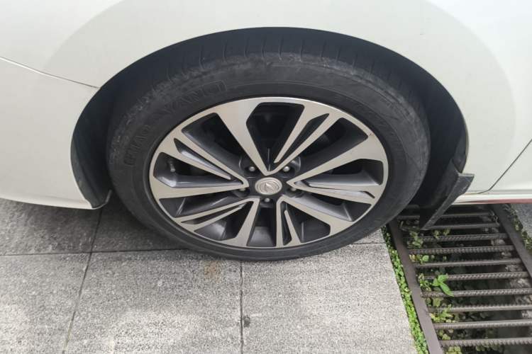 Used CHANGAN Ruicheng CC 2021 Blue Whale Edition 1.5T DCT Prestige Model Left Front Wheel Hub