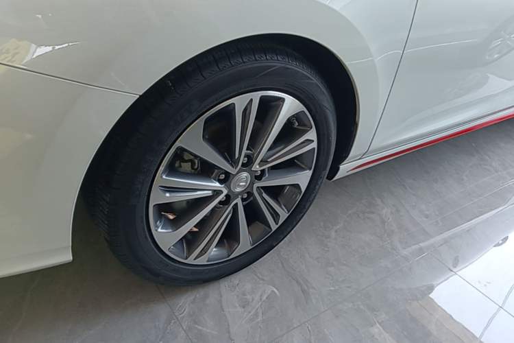 Used CHANGAN Ruicheng CC 2021 Blue Whale Edition 1.5T DCT Prestige Model Left Front Wheel Hub
