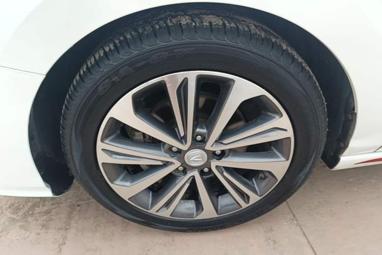 Used CHANGAN Ruicheng CC 2021 Blue Whale Edition 1.5T DCT Luxury Model Left Front Wheel Hub