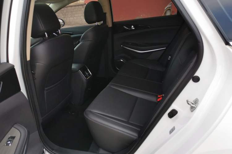 Used CHANGAN Ruicheng CC 2021 Blue Whale Edition 1.5T DCT Luxury Model Left Rear Seat