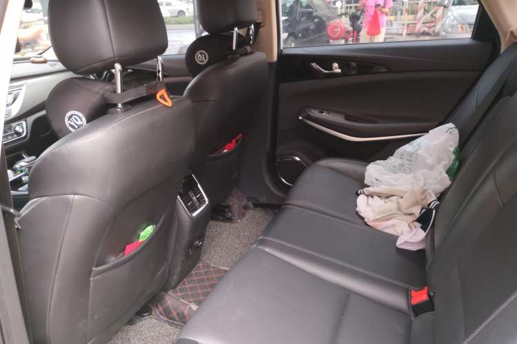 Used CHANGAN Ruicheng CC 2021 Blue Whale Edition 1.5T DCT Flagship Model Left Rear Seat