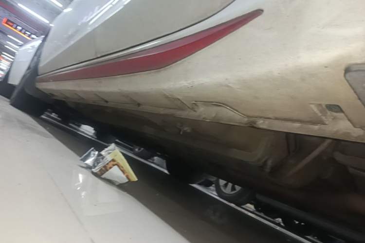 Used CHANGAN Ruicheng CC 2021 Blue Whale Edition 1.5T DCT Luxury Model Left Side Sill