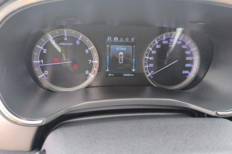 Used CHANGAN Ruicheng CC 2021 Blue Whale Edition 1.5T DCT Luxury Model Odometer Close Up