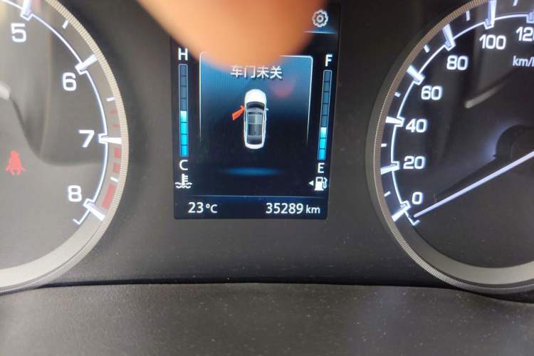 Used CHANGAN Ruicheng CC 2021 Blue Whale Edition 1.5T DCT Prestige Model Odometer Close Up