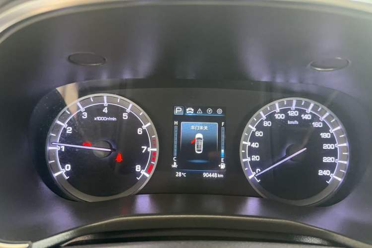 Used CHANGAN Ruicheng CC 2021 Blue Whale Edition 1.5T DCT Luxury Model Odometer Close Up
