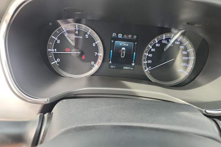 Used CHANGAN Ruicheng CC 2021 Blue Whale Edition 1.5T DCT Luxury Model Odometer Close Up