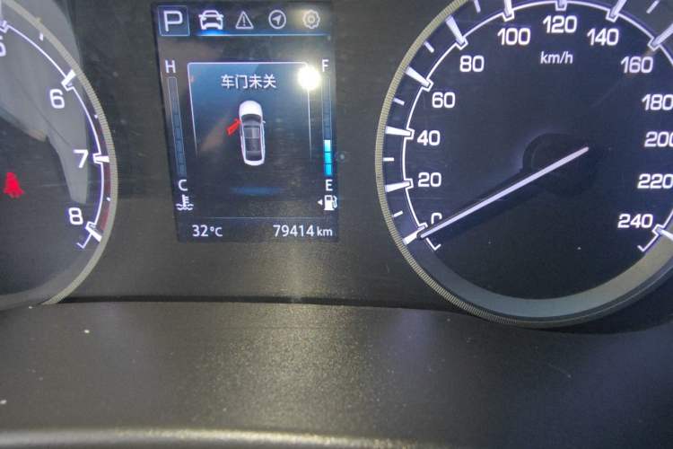 Used CHANGAN Ruicheng CC 2021 Blue Whale Edition 1.5T DCT Elite Model Odometer Close Up