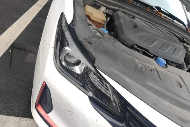 Used CHANGAN Ruicheng CC 2021 Blue Whale Edition 1.5T DCT Prestige Model Right Front Headlight