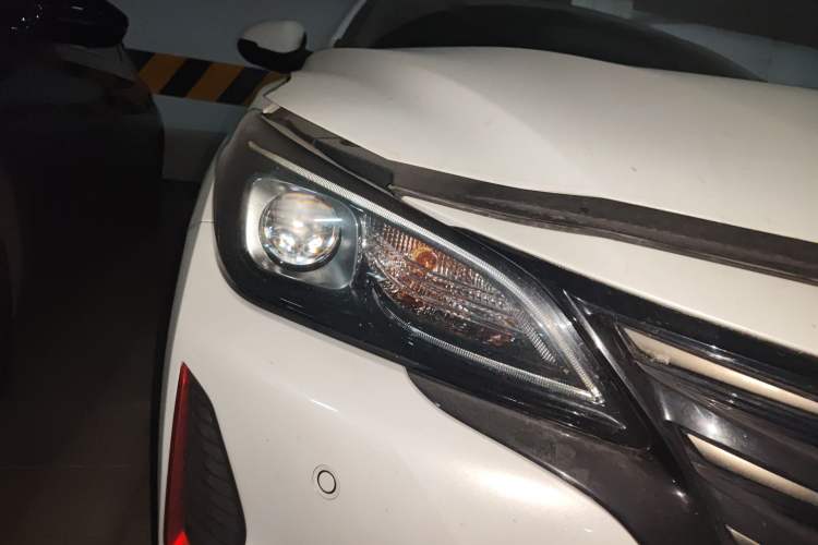 Used CHANGAN Ruicheng CC 2021 Blue Whale Edition 1.5T DCT Prestige Model Right Front Headlight