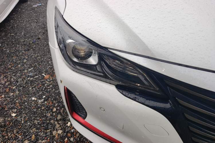 Used CHANGAN Ruicheng CC 2021 Blue Whale Edition 1.5T DCT Luxury Model Right Front Headlight