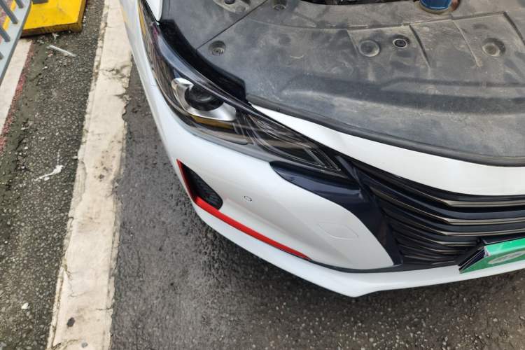 Used CHANGAN Ruicheng CC 2021 Blue Whale Edition 1.5T DCT Luxury Model Right Front Headlight