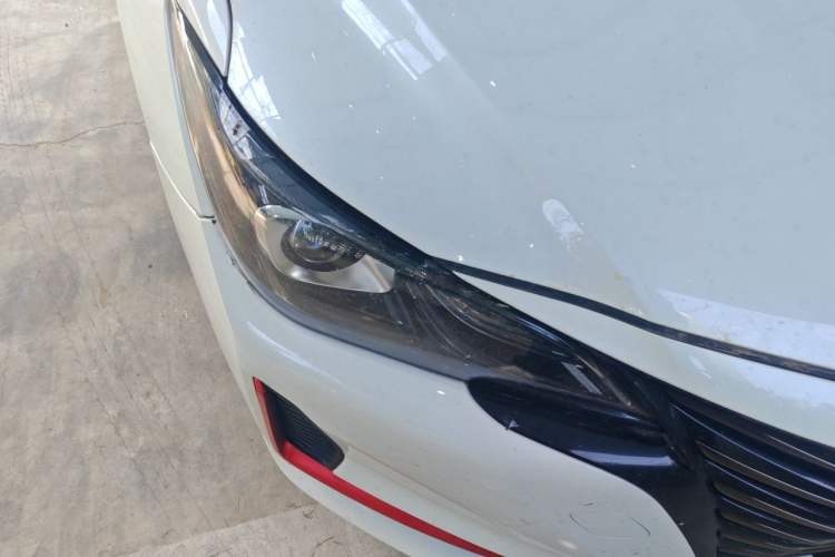 Used CHANGAN Ruicheng CC 2021 Blue Whale Edition 1.5T DCT Elite Model Right Front Headlight