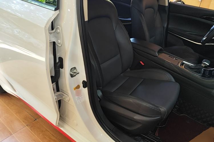 Used CHANGAN Ruicheng CC 2021 Blue Whale Edition 1.5T DCT Prestige Model Right Front Seat