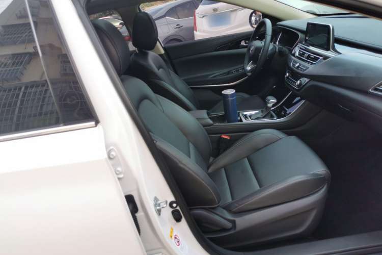 Used CHANGAN Ruicheng CC 2021 Blue Whale Edition 1.5T DCT Luxury Model Right Front Seat