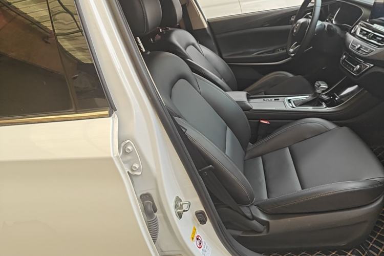 Used CHANGAN Ruicheng CC 2021 Blue Whale Edition 1.5T DCT Luxury Model Right Front Seat
