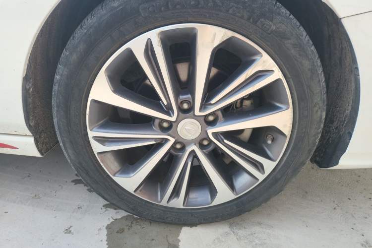 Used CHANGAN Ruicheng CC 2021 Blue Whale Edition 1.5T DCT Prestige Model Right Front Wheel Hub