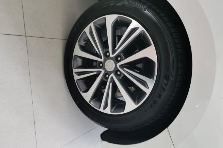Used CHANGAN Ruicheng CC 2021 Blue Whale Edition 1.5T DCT Prestige Model Right Front Wheel Hub