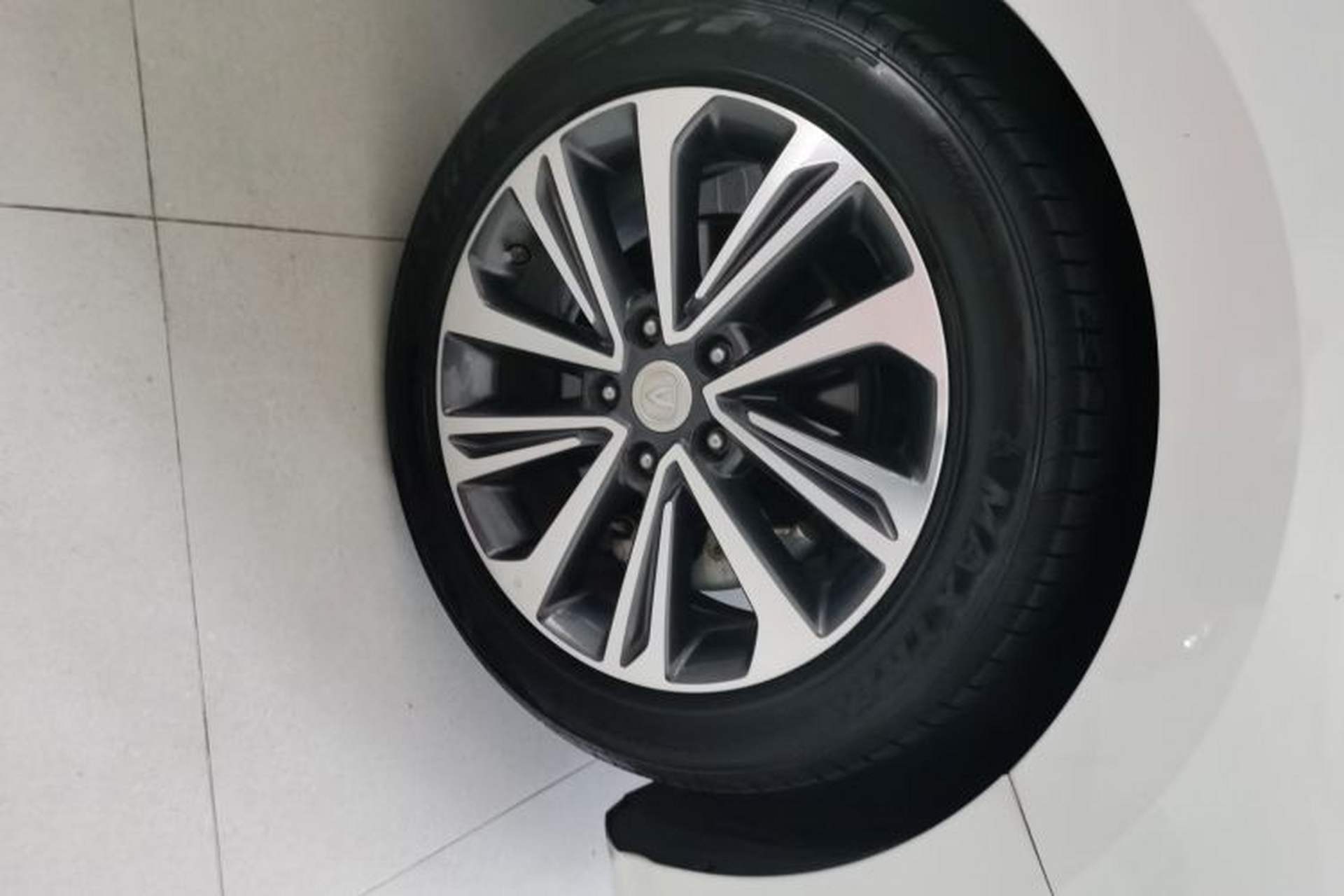 Used CHANGAN Ruicheng CC 2021 Blue Whale Edition 1.5T DCT Prestige Model Right Front Wheel Hub