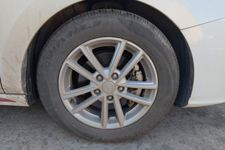 Used CHANGAN Ruicheng CC 2021 Blue Whale Edition 1.5T DCT Elite Model Right Front Wheel Hub