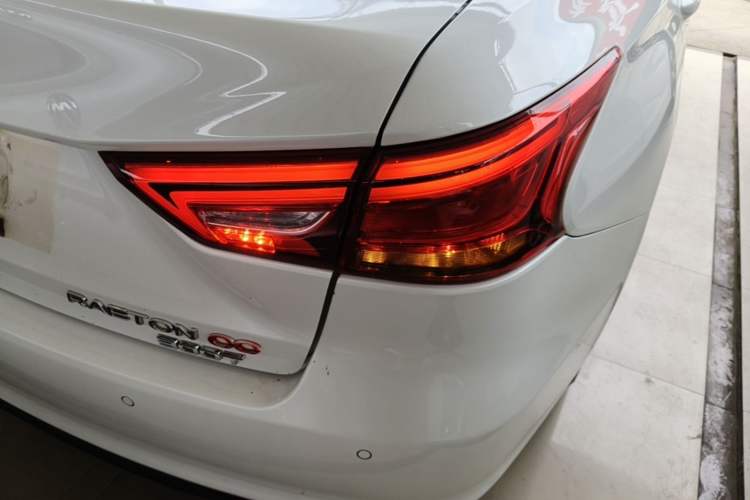 Used CHANGAN Ruicheng CC 2021 Blue Whale Edition 1.5T DCT Flagship Model Right Rear Taillight