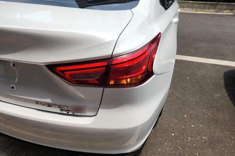 Used CHANGAN Ruicheng CC 2021 Blue Whale Edition 1.5T DCT Prestige Model Right Rear Taillight