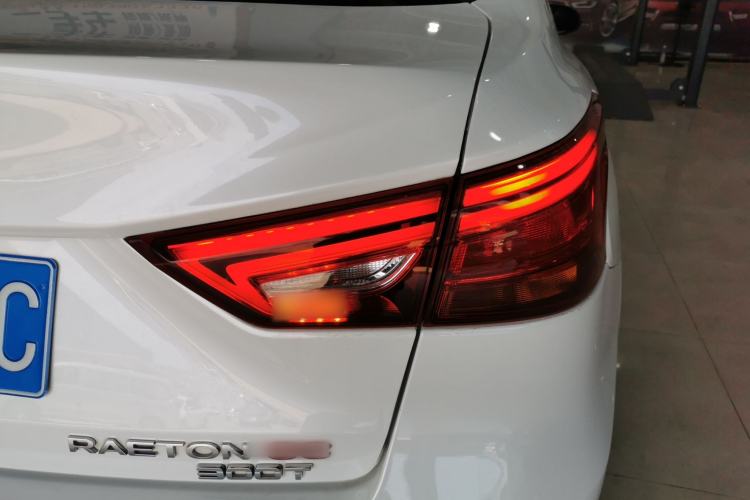 Used CHANGAN Ruicheng CC 2021 Blue Whale Edition 1.5T DCT Luxury Model Right Rear Taillight