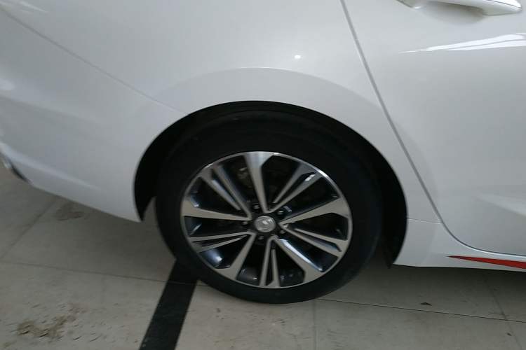 Used CHANGAN Ruicheng CC 2021 Blue Whale Edition 1.5T DCT Luxury Model Right Rear Wheel Hub
