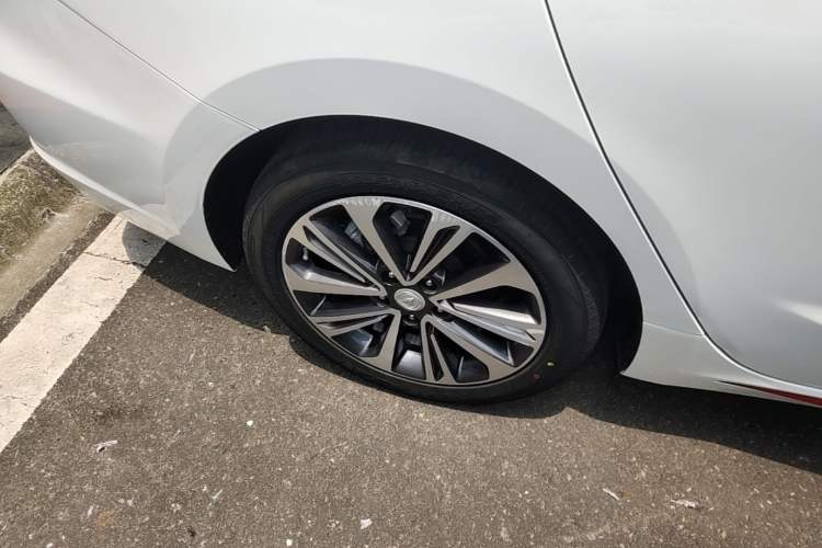 Used CHANGAN Ruicheng CC 2021 Blue Whale Edition 1.5T DCT Prestige Model Right Rear Wheel Hub